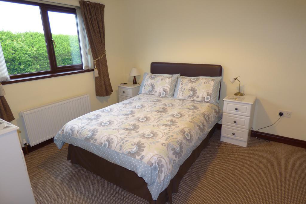 Ken-Mar House Bed And Breakfast Ballymoney Ruang foto